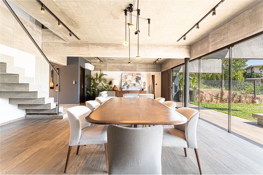 Moderna residencia con vista al lago — foto 2