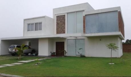 Casa En Venta En Urubo