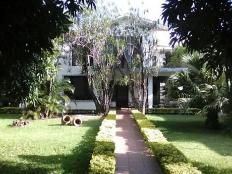 Vendo Bonita Casa Antigua En Amplio Lote De Terreno De 1030 Mts.2