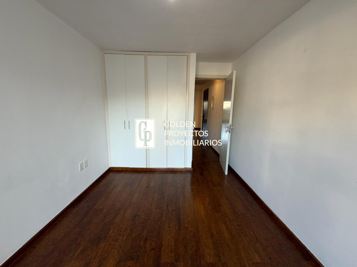 Apartamento en Alquiler 1 Dormitorio con Garage y Terraza en Cordón · Foto 7