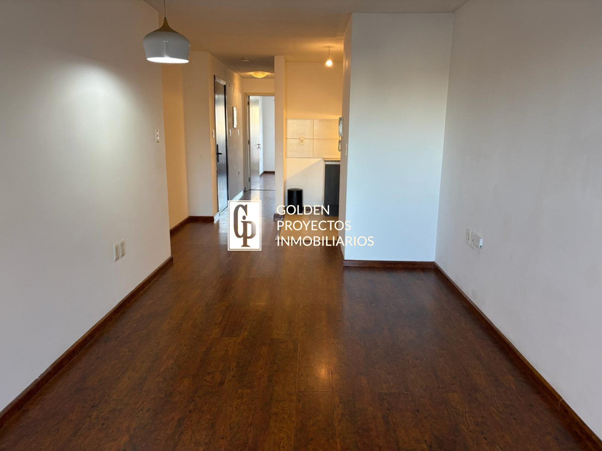 Apartamento en Alquiler 1 Dormitorio con Garage y Terraza en Cordón · Foto 3