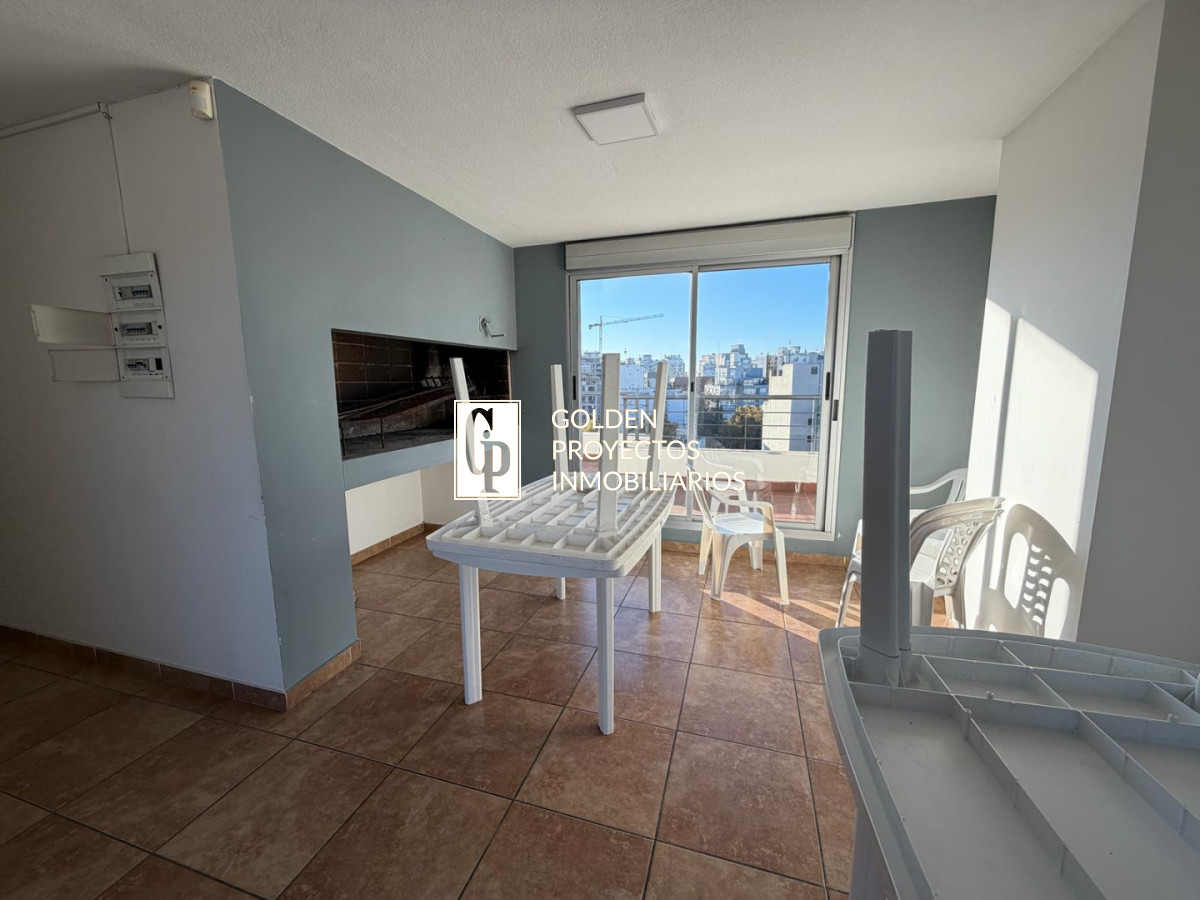 Apartamento en Alquiler 1 Dormitorio con Garage y Terraza en Cordón · Foto 12