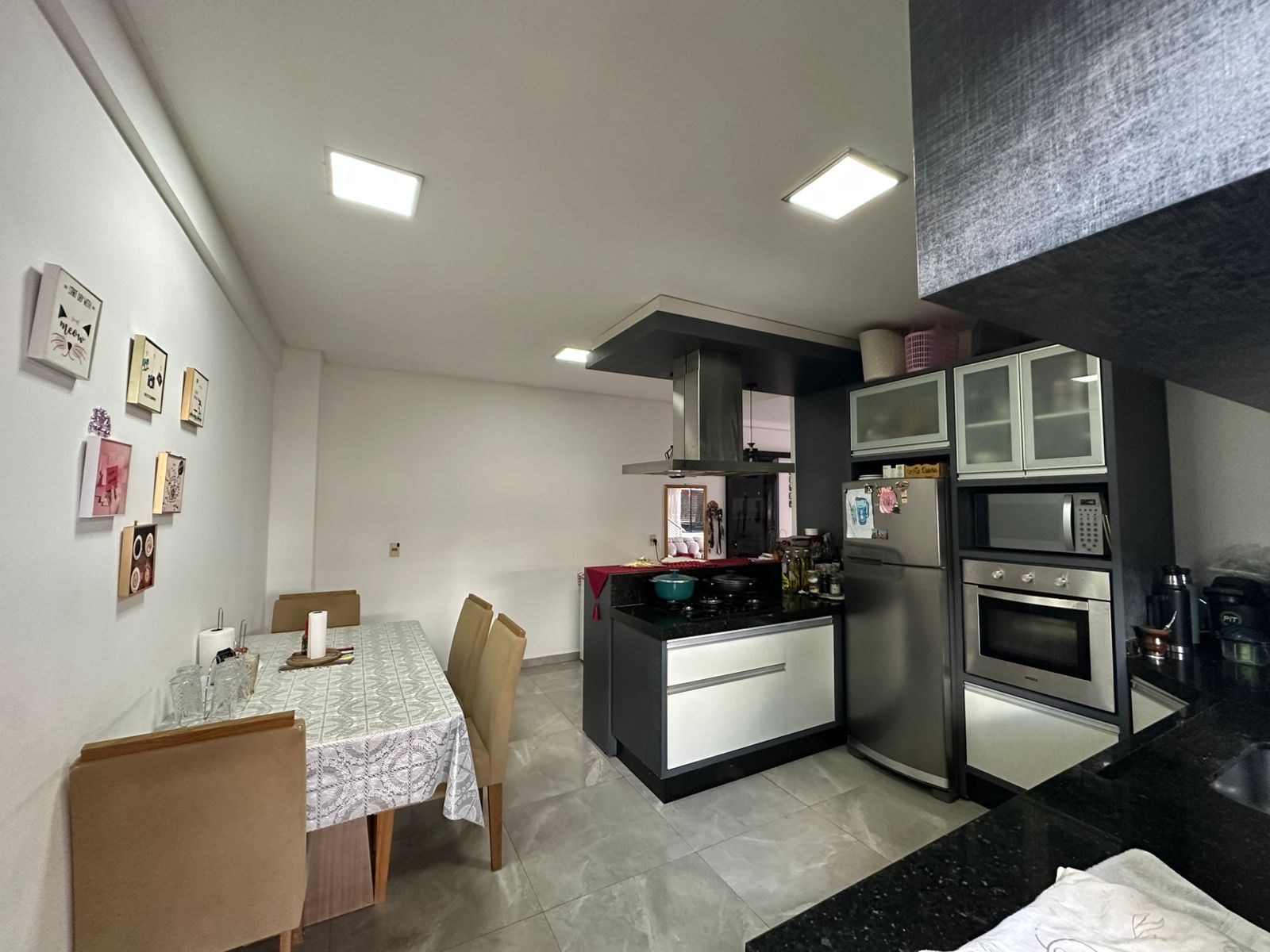 Casa con 2 Salones Comerciales y Departamento Independiente – Ciudad del Este — foto 3