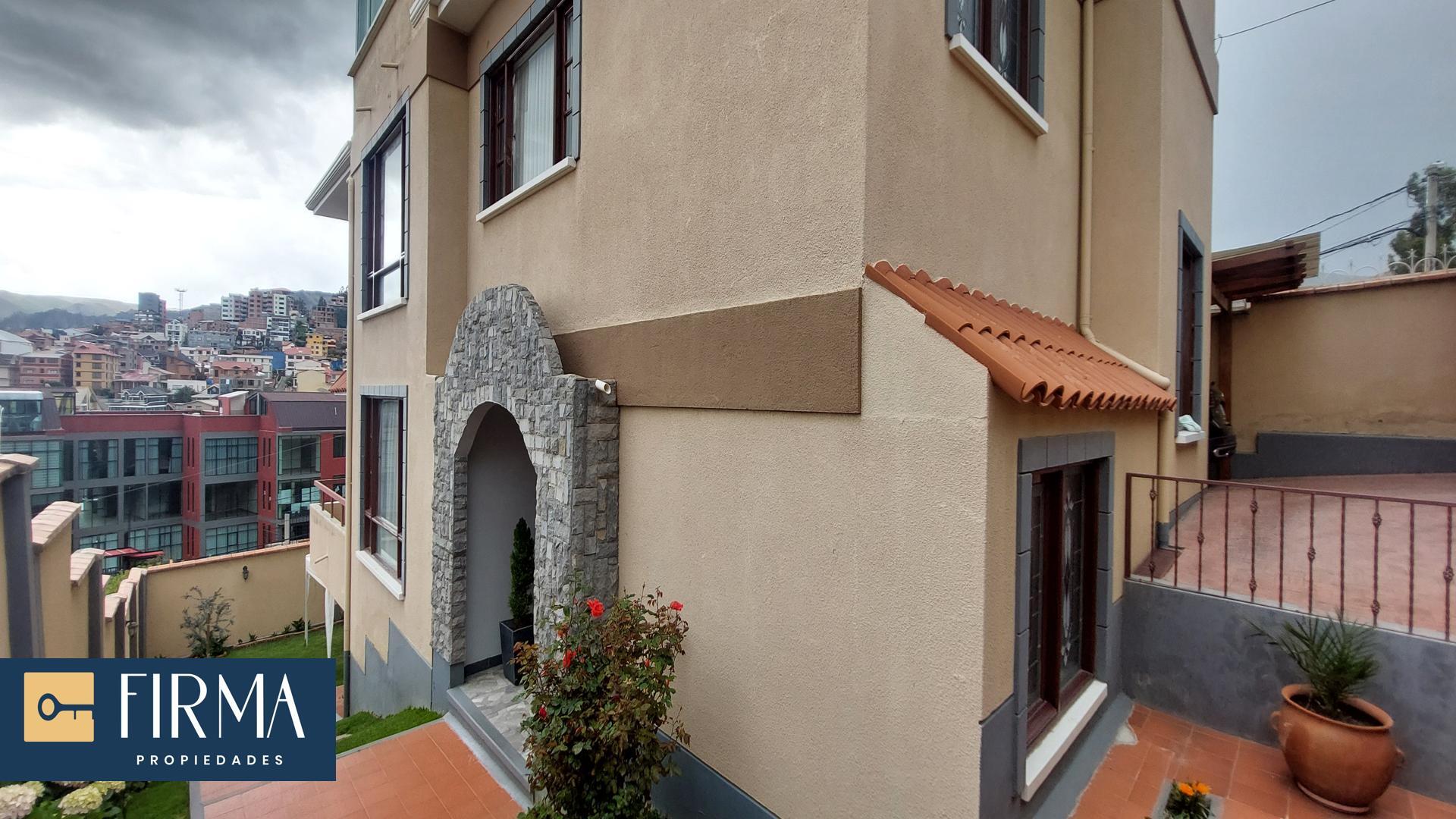 Casa en venta en Calacoto
