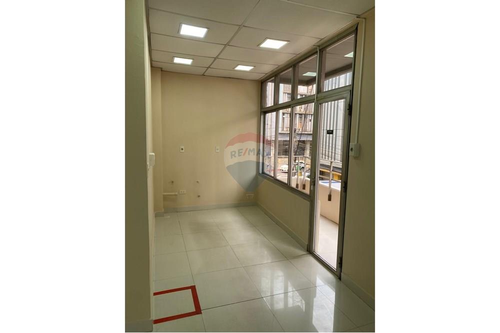 Oficina - Alquiler - La Encarnación — foto 2