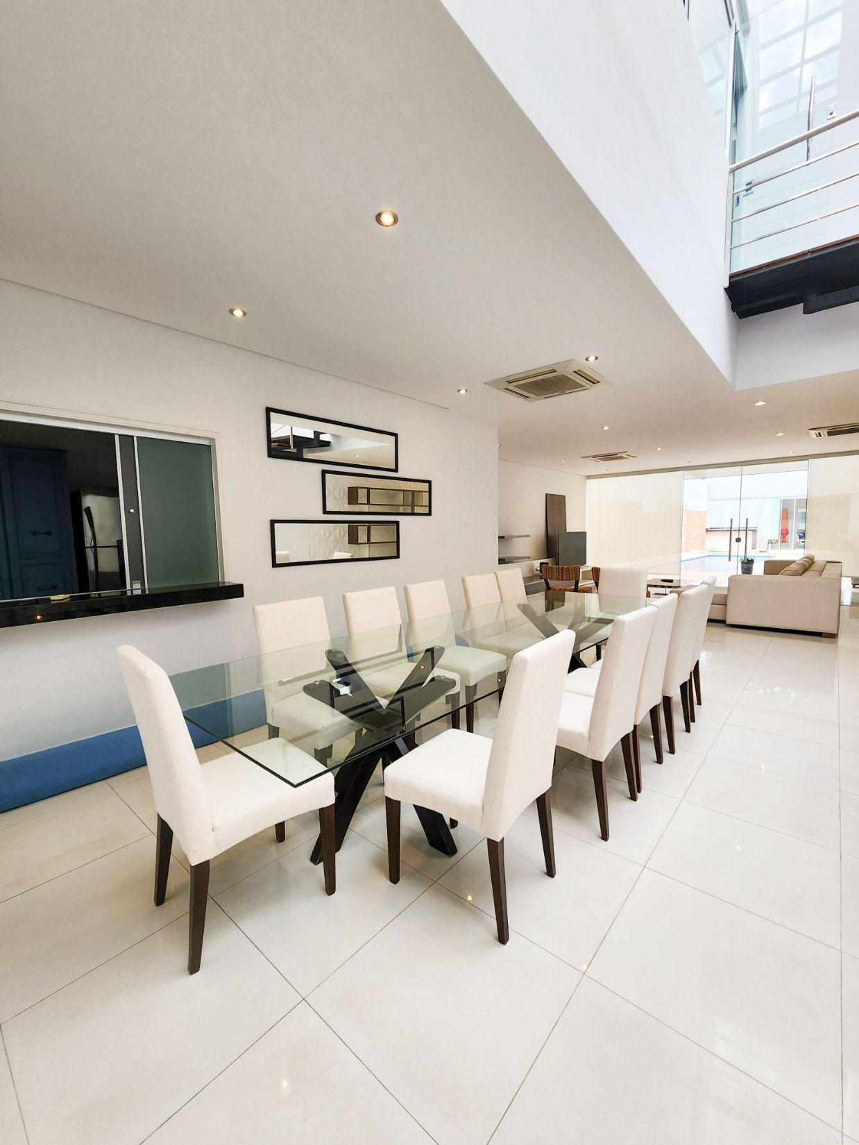 VENDO/ ALQUILO HERMOSA CASA MINIMALISTA EN YCUA SATÍ — foto 3