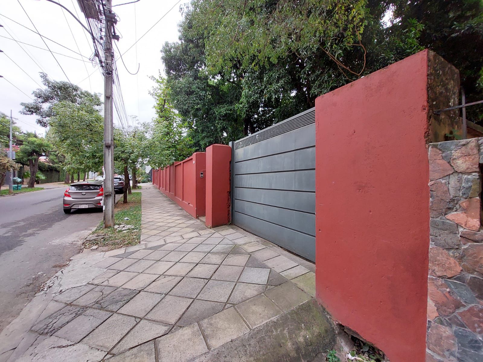 Vendo Casa / Terreno En Ykua Sati - 2.268 M2 - A Pasos De Santa Teresa — foto 2