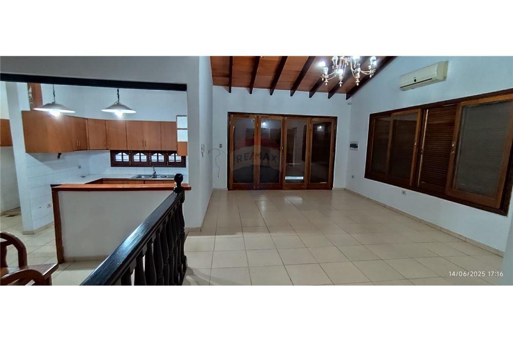 Hermosa casa en venta - Cordillera Itacurubí — foto 3