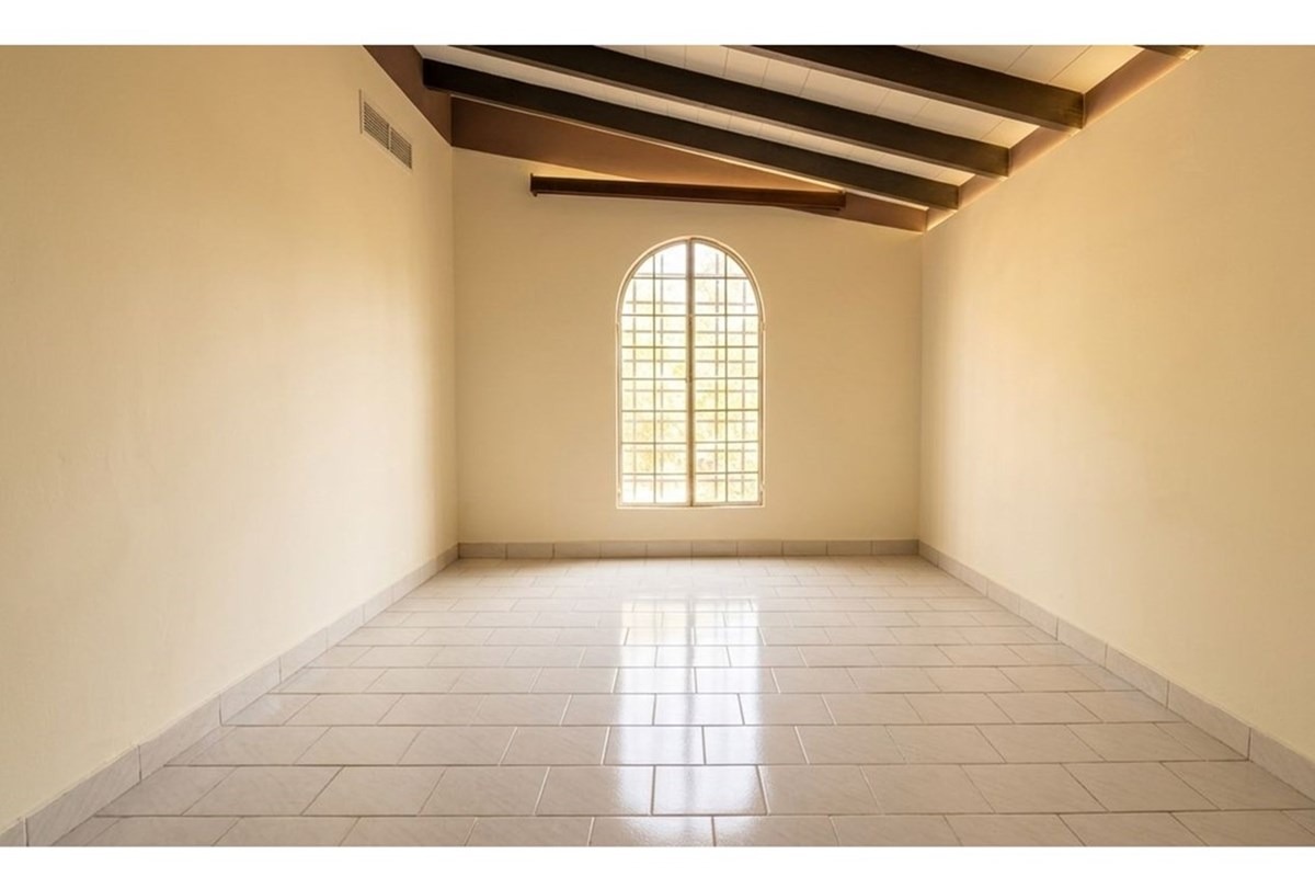 Alquilo casa en Laurelty, Luque — foto 3