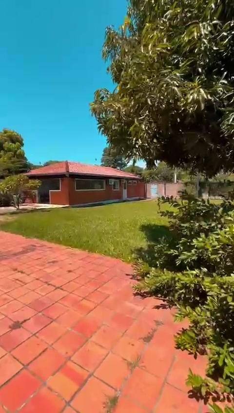 Casa en venta en Loma Pytá