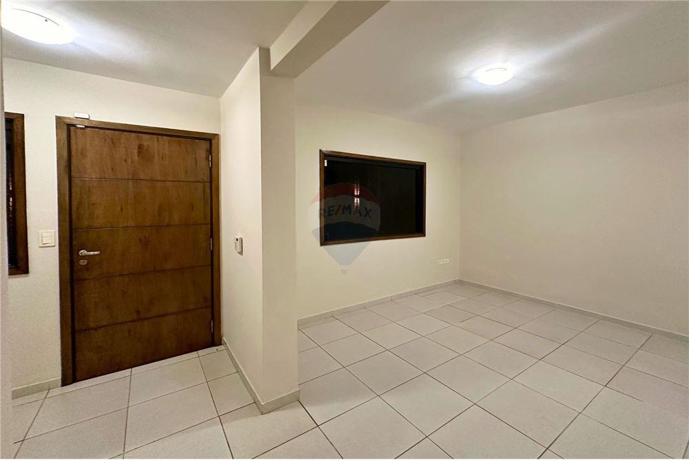 Alquilo Amplio Duplex con Piscina - Limite con Asu — foto 3