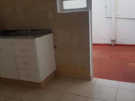 Osorio Y Luis Lamas 2dorm 65mts Planta Baja Interior Con Patio Gc2000