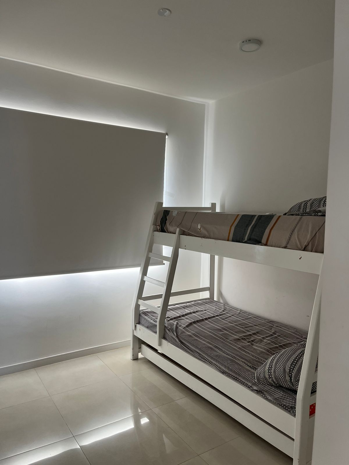 VENDO DEPARTAMENTO DE 3 DORM. + 1 DORM. DE SERVICIO EN AQUA VILLAGE — foto 2
