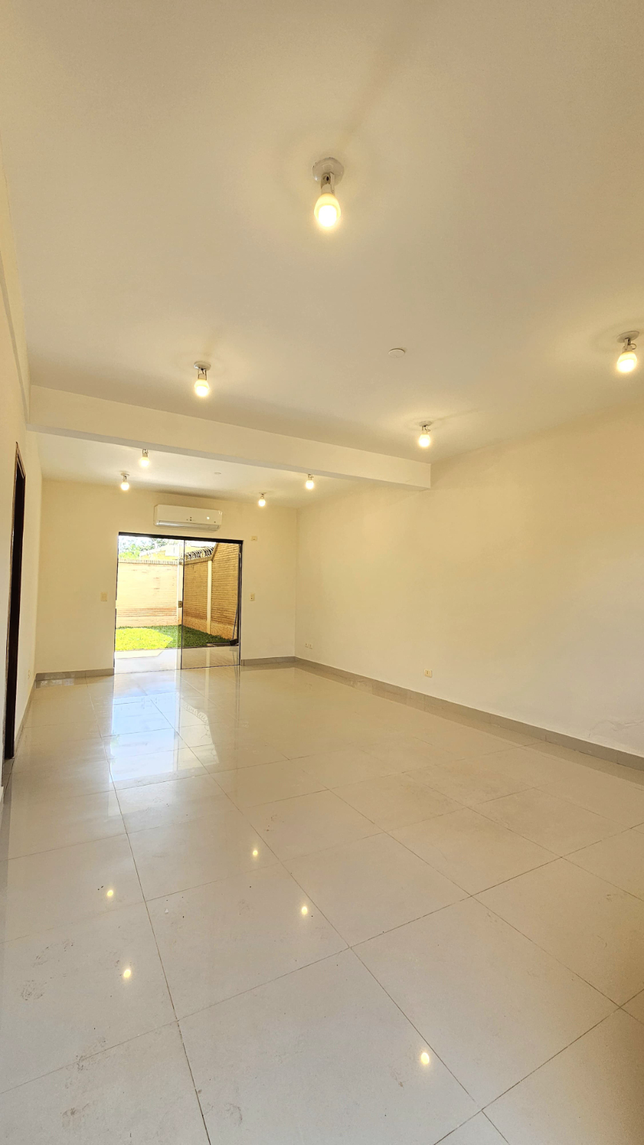 ???? ALQUILO DÚPLEX EN LUQUE – ZONA RAKIURA — foto 3