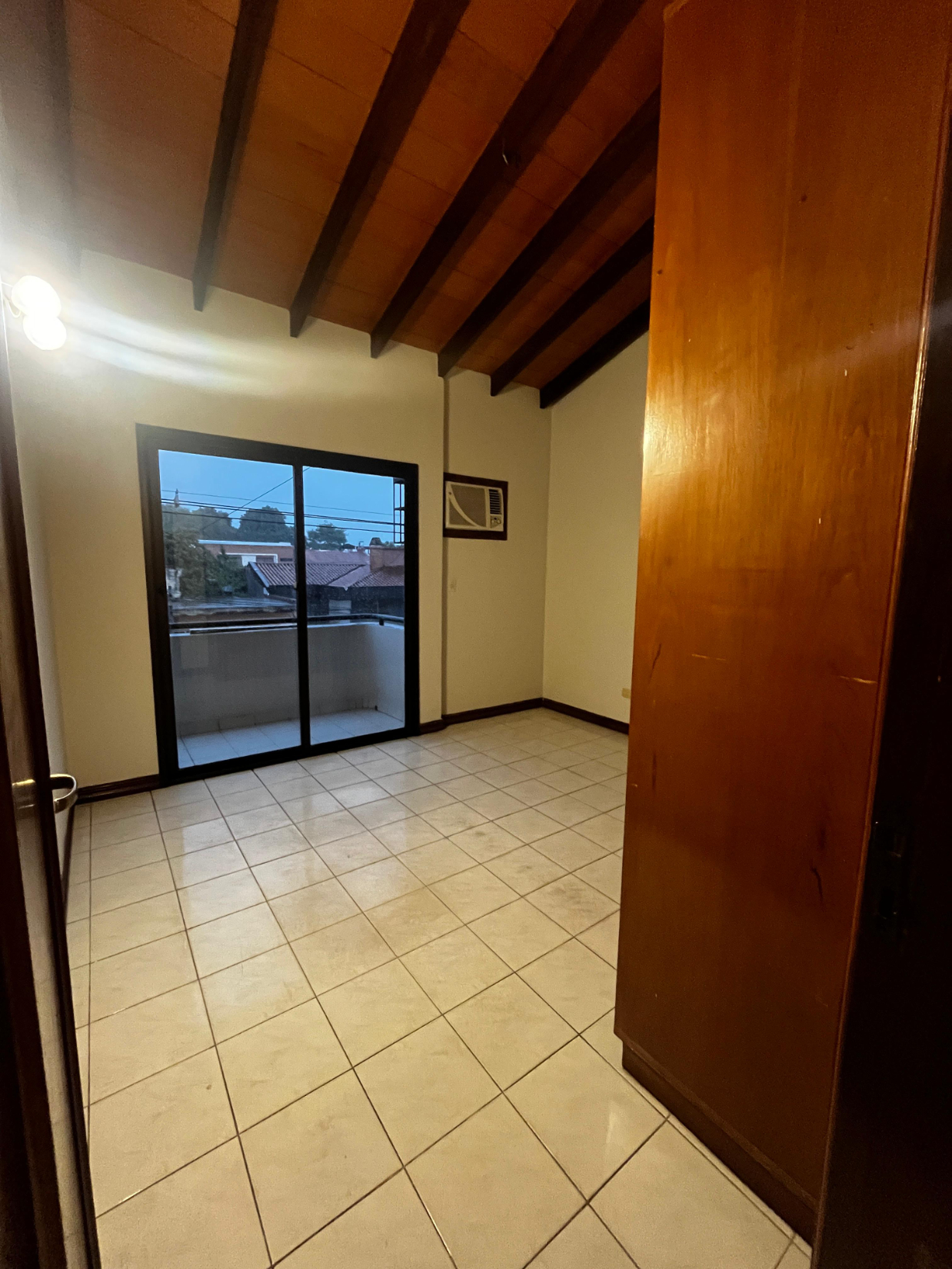 Alquilo dpto cerca de Julio Correa — foto 3