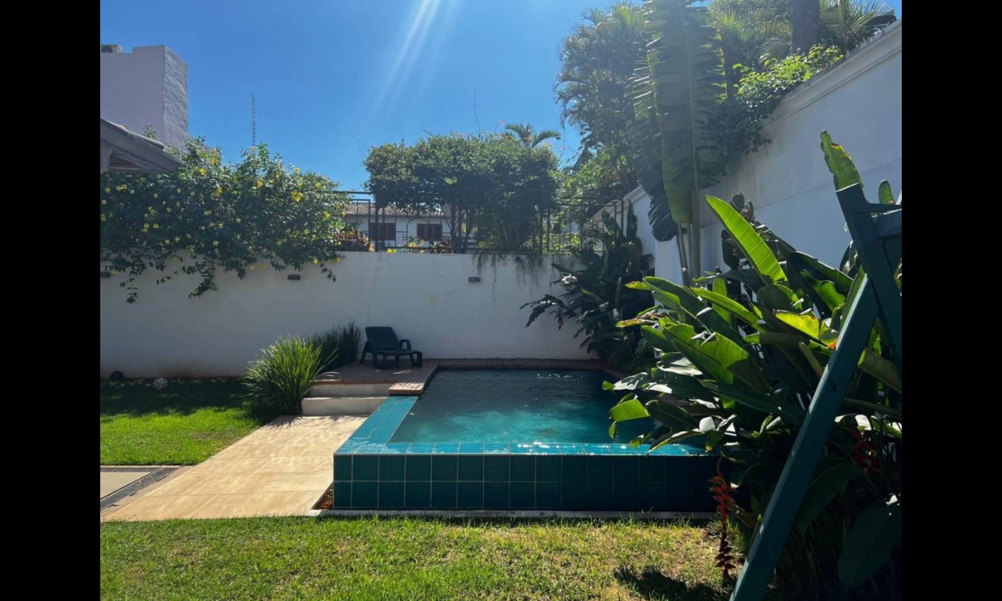 Alquilo Lujosa Residencia en Lambaré a solo 2 cuadras de Luis Ma. Argaña — foto 3