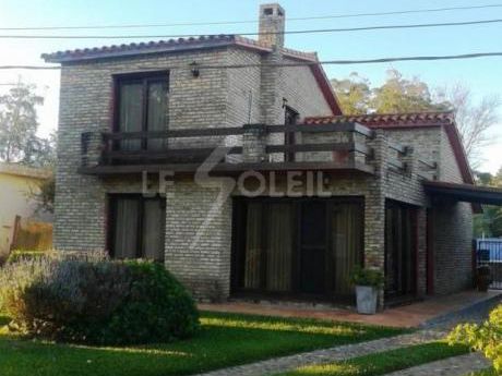 Casa En Piriapolis (los Angeles)