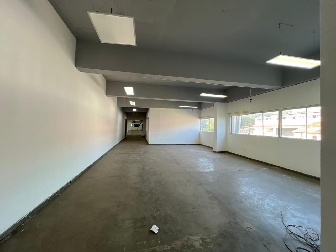 ALQUILO PLANTA LIBRE DE 400 m² - para oficinas corporativas Zona AV. SACRAMENTO — foto 2