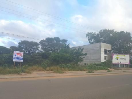 Estratégico Terreno Sobre Avenida Doble Via La Guardia
