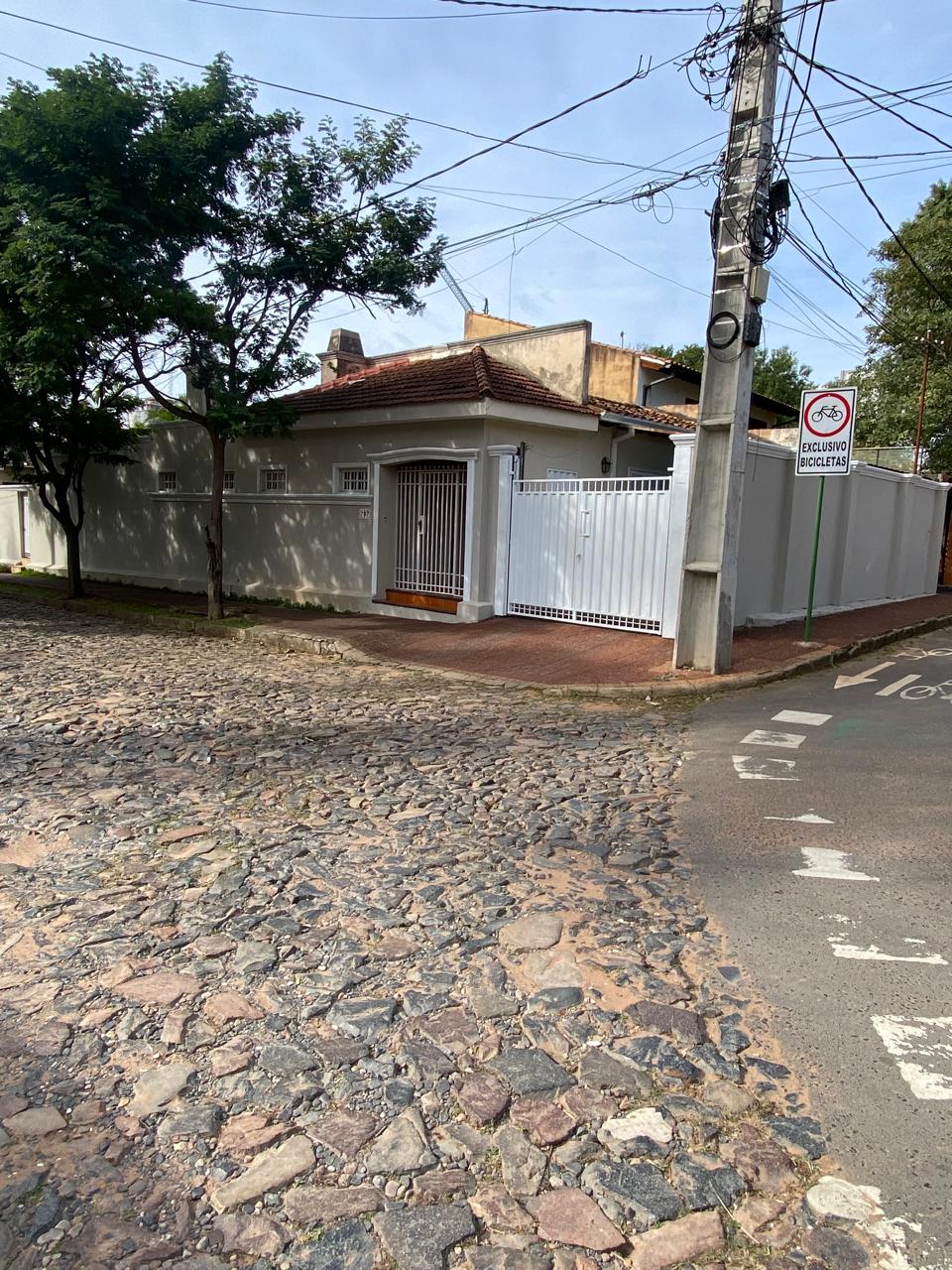 Vendo Casa En Esquina De Una Sola Planta En Bo Recoleta — foto 2