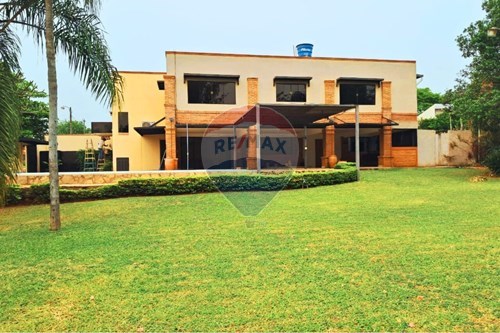 Casa con terreno de 1.000 M2 en Luque Loma Merlo — foto 2