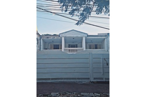 vendo hermosa casa en los laureles — foto 3