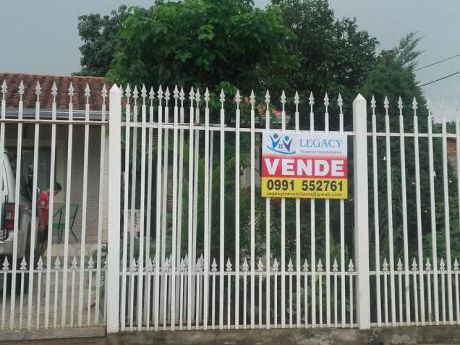 Vendo Casa Con 5 Dorm. En San Lorenzo Zona Dr. Pellon (calle’I)
