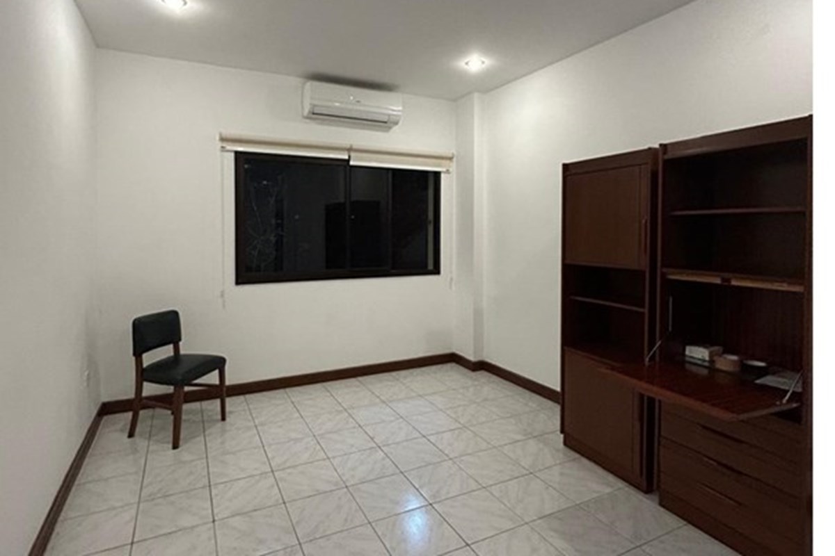 Departamento-Alquiler-Moises Bertoni y Cnel Escurra, Herrera, Asunción — foto 2