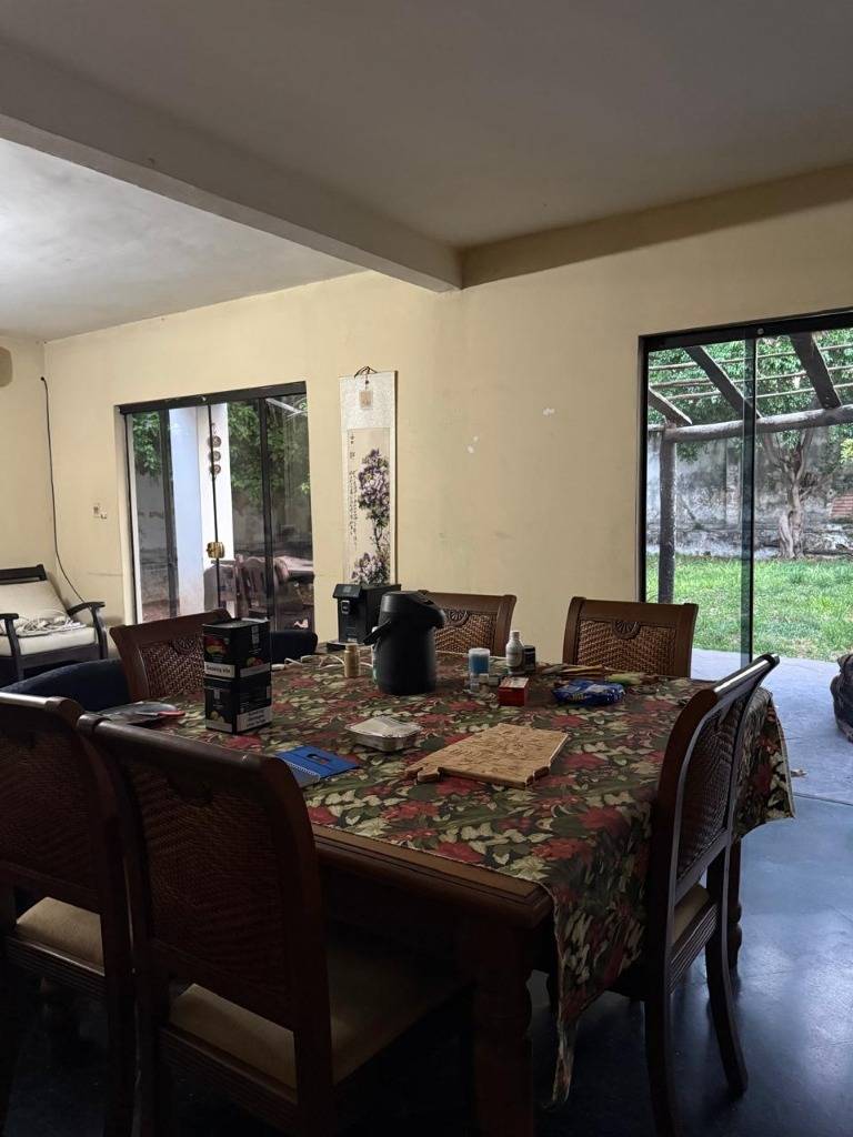 VENDO AMPLIA CASA A DEMOLER O REFACCIONAR — foto 3