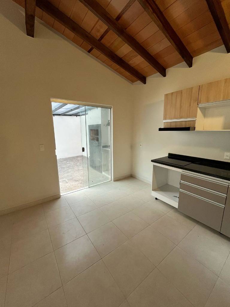 VENDO CHALET A ESTRENAR EN LUQUE — foto 3