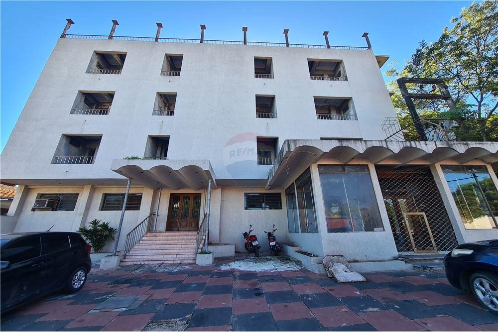 VENDO EDIFICIO EX SANATORIO SOBRE AVDA COLON — foto 2