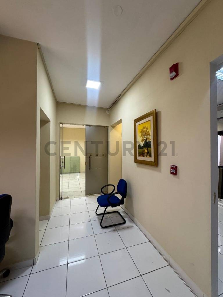 Alquilo Amplia Casa Zona La Cuadrita — foto 3