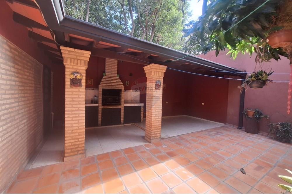 En Alquiler Casa En Lambare — foto 3