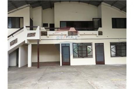 Locales Comerciales En Oeste