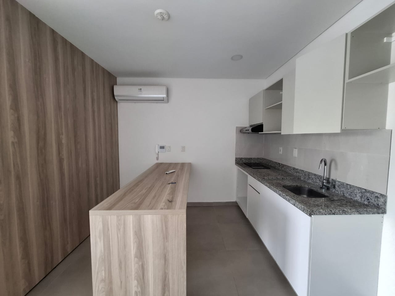 Vendo Monoambiente con Renta Activa en Corar Tower — foto 2