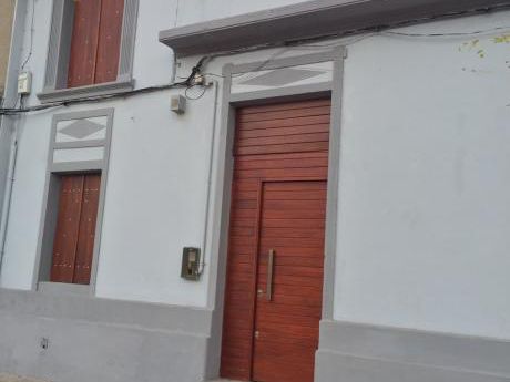 Oficina Sosa - Local Con Vivienda Alquilado En Brazo Oriental