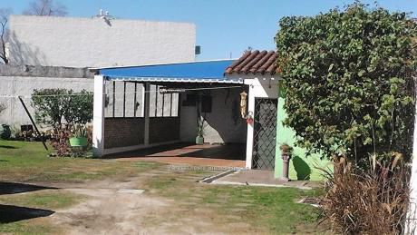 Venta Casa 2 Dormitorios Próxima Catania Y Av. Italia