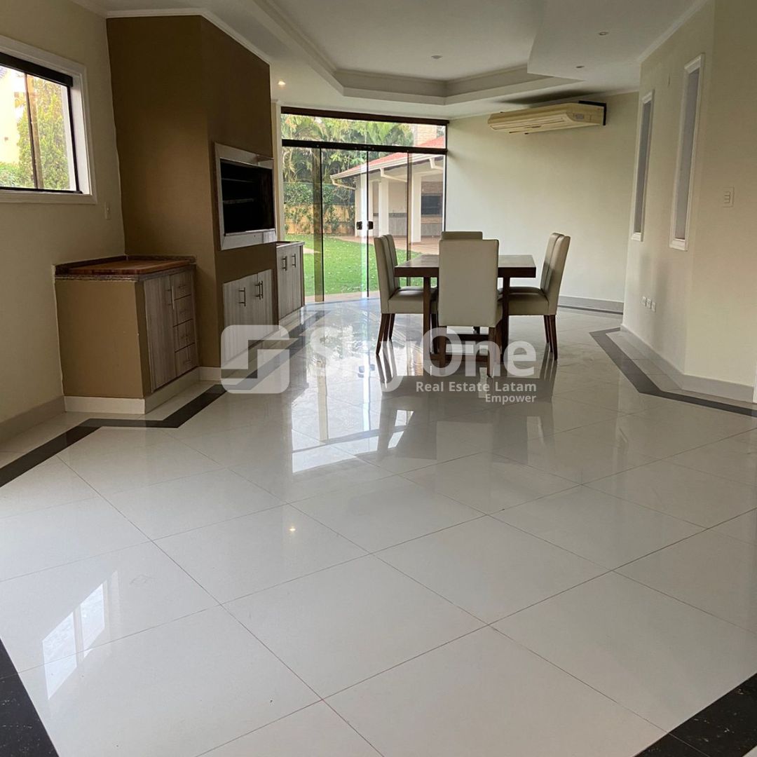 VENDO Magnifica Residencia en el Paraná Country Club — foto 2