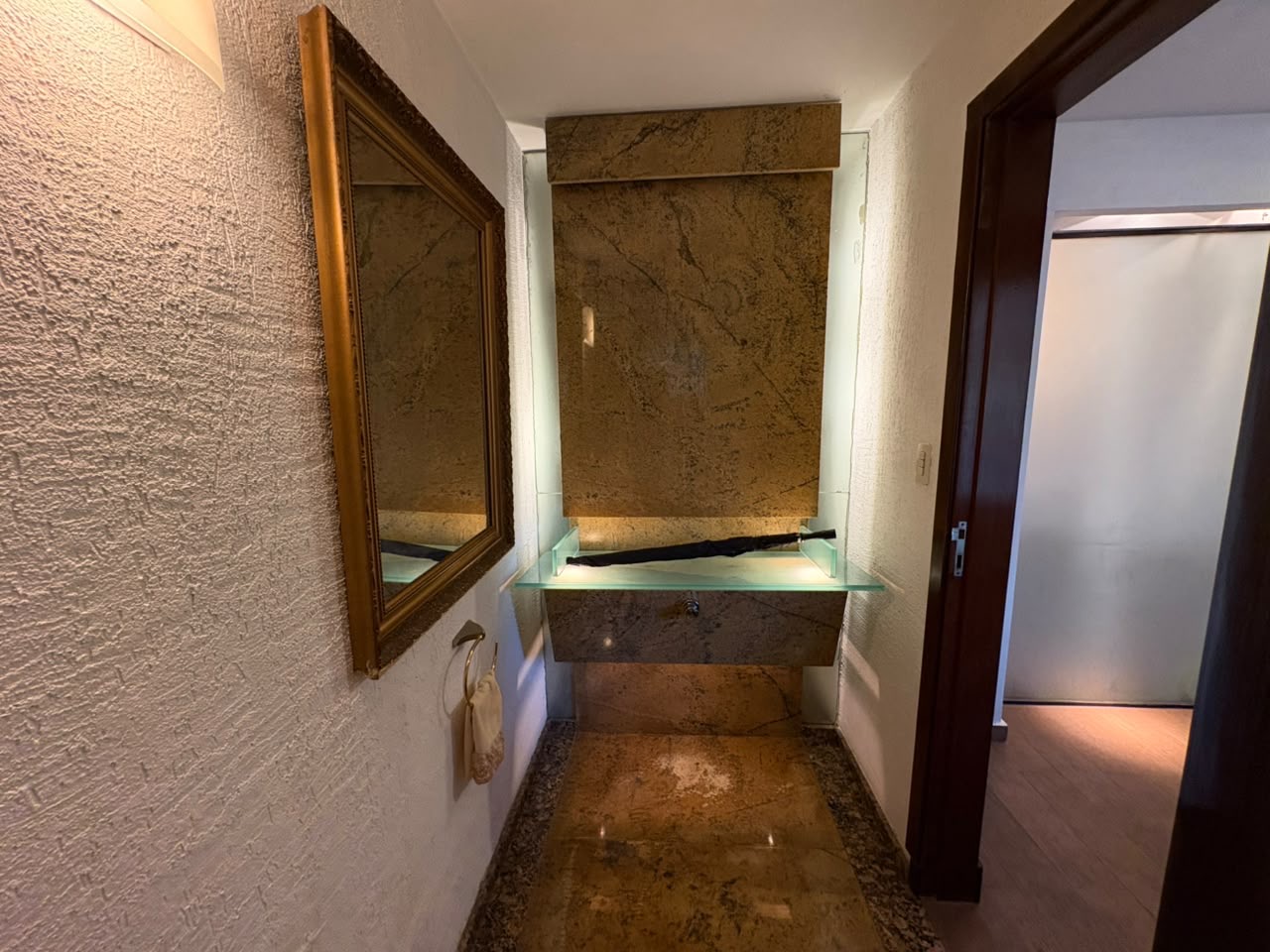 LAS MERCEDES, CUL DE SAC, EN ALQUILER, AMPLIA CASA DE 4 HABITACIONES — foto 2