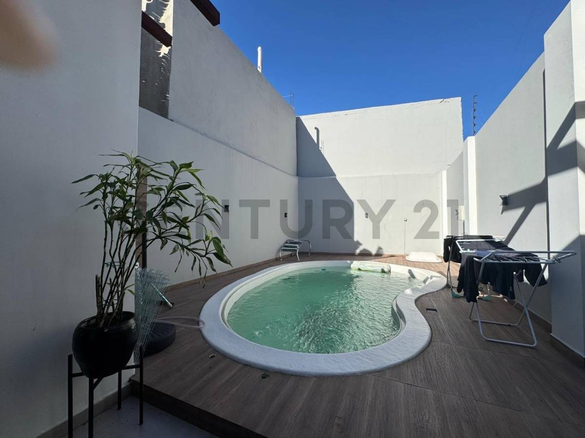 Vendo duplex de 3 dormitorios en Fernando de la Mora Zona Norte — foto 2