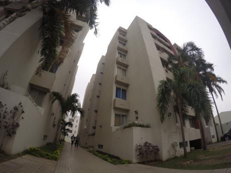 Dpto. 3 Dorm En Condominio Valeria I