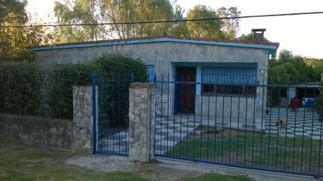 Linda Casa De 3 Dormitorios