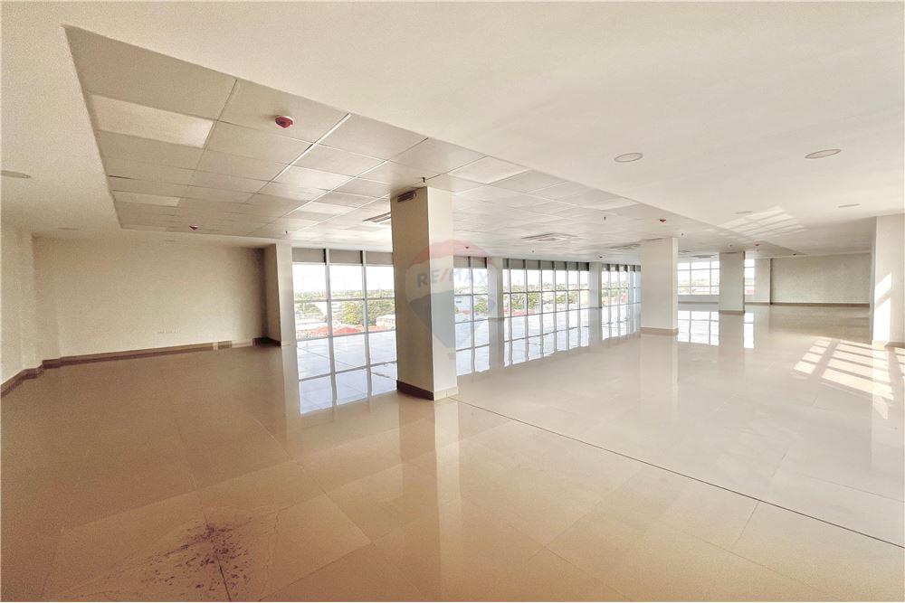 Alquiler Oficina Corporativa en Edificio Alta Vista Fernando de la Mora — foto 2