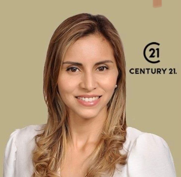 Nayma De Cuadros