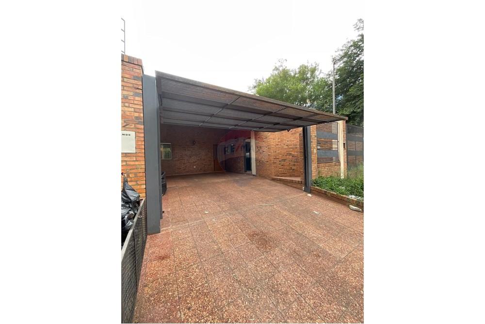 ALQUILO DUPLEX EN LAMBARE ZONA COLEGIO SEK — foto 3