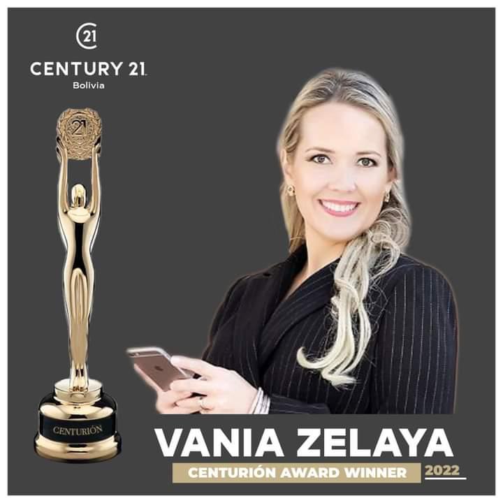 Vania Zelaya - Century 21 Bolivia