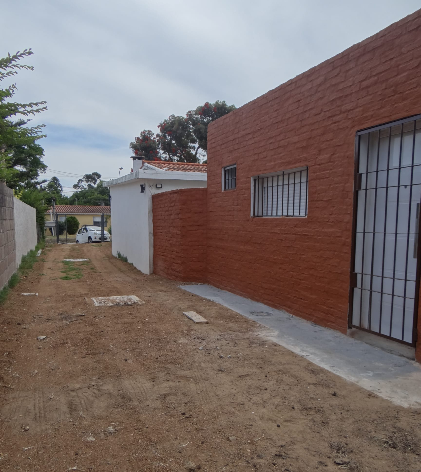 Casa nueva,  al fondo 2 dormitorios . parrillero y estacionamiento,  Josè .E Rodò y Filadelfia, a 4 Costa Urbana · Foto 7