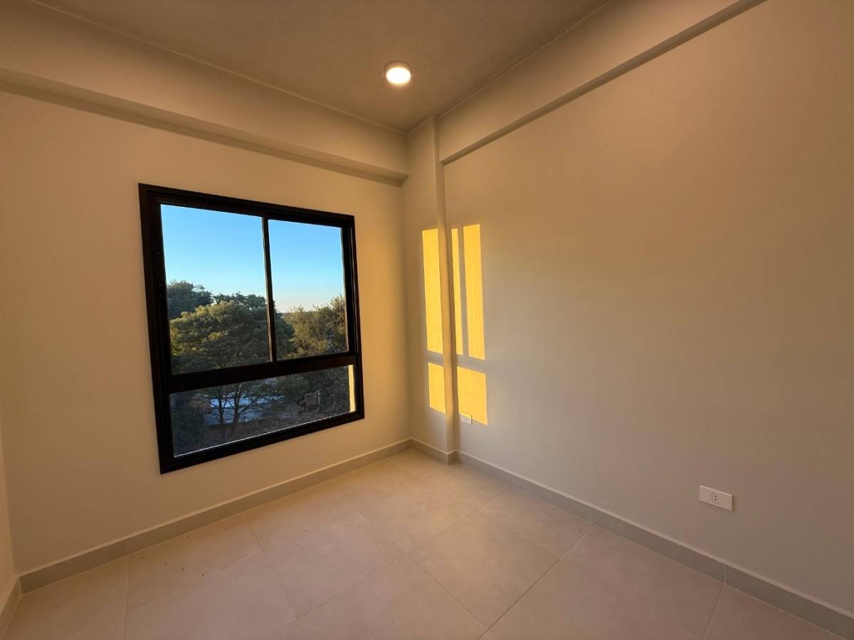 EN ALQUILER Dpto. de 1 habitación con cochera en ZUBA 8 . ID — foto 3