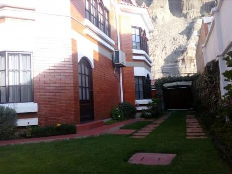 Confortable Casa En Venta - Achumani Calle 20