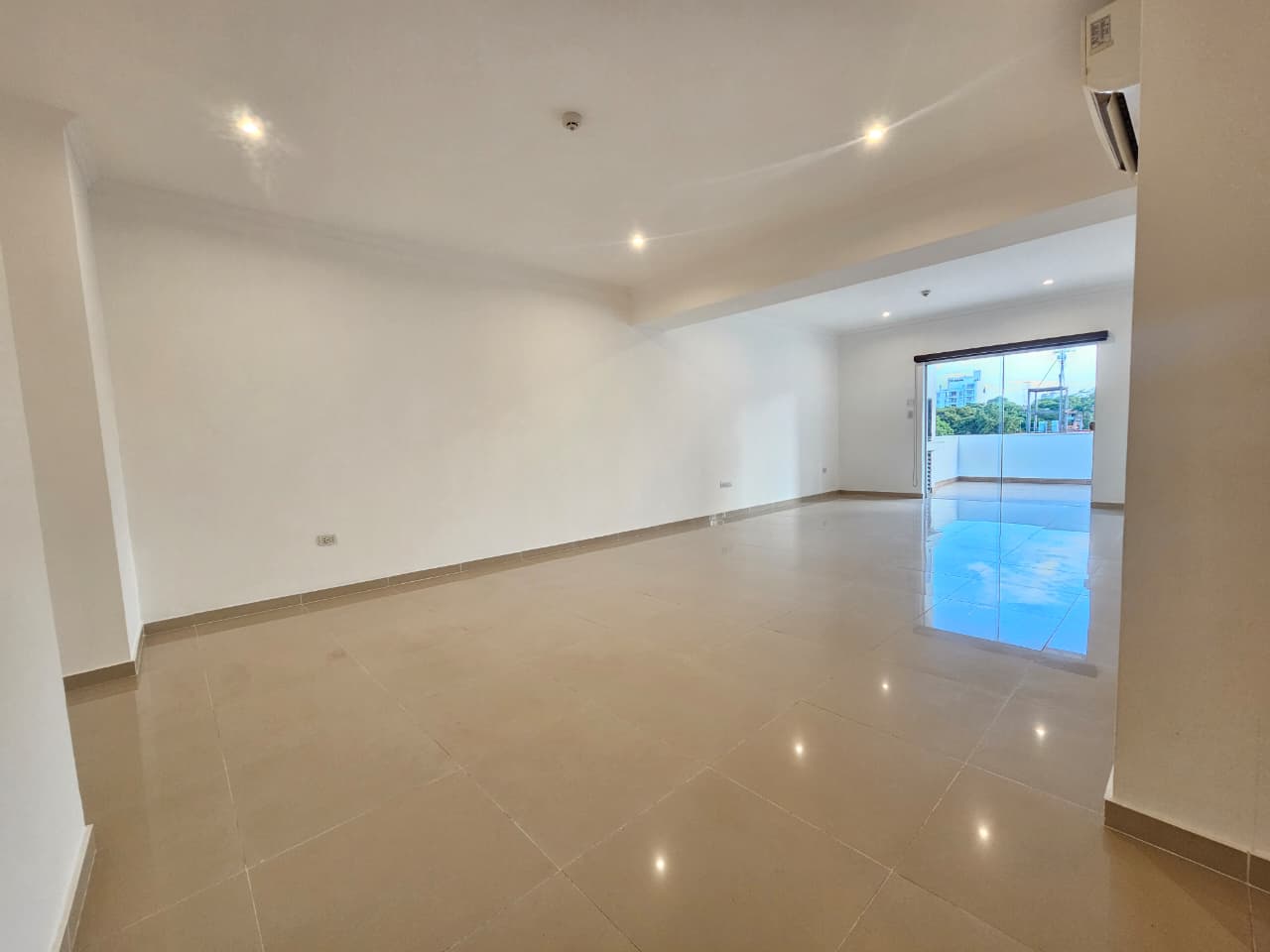 Departamento En Alquiler – Av. Molas López — foto 2